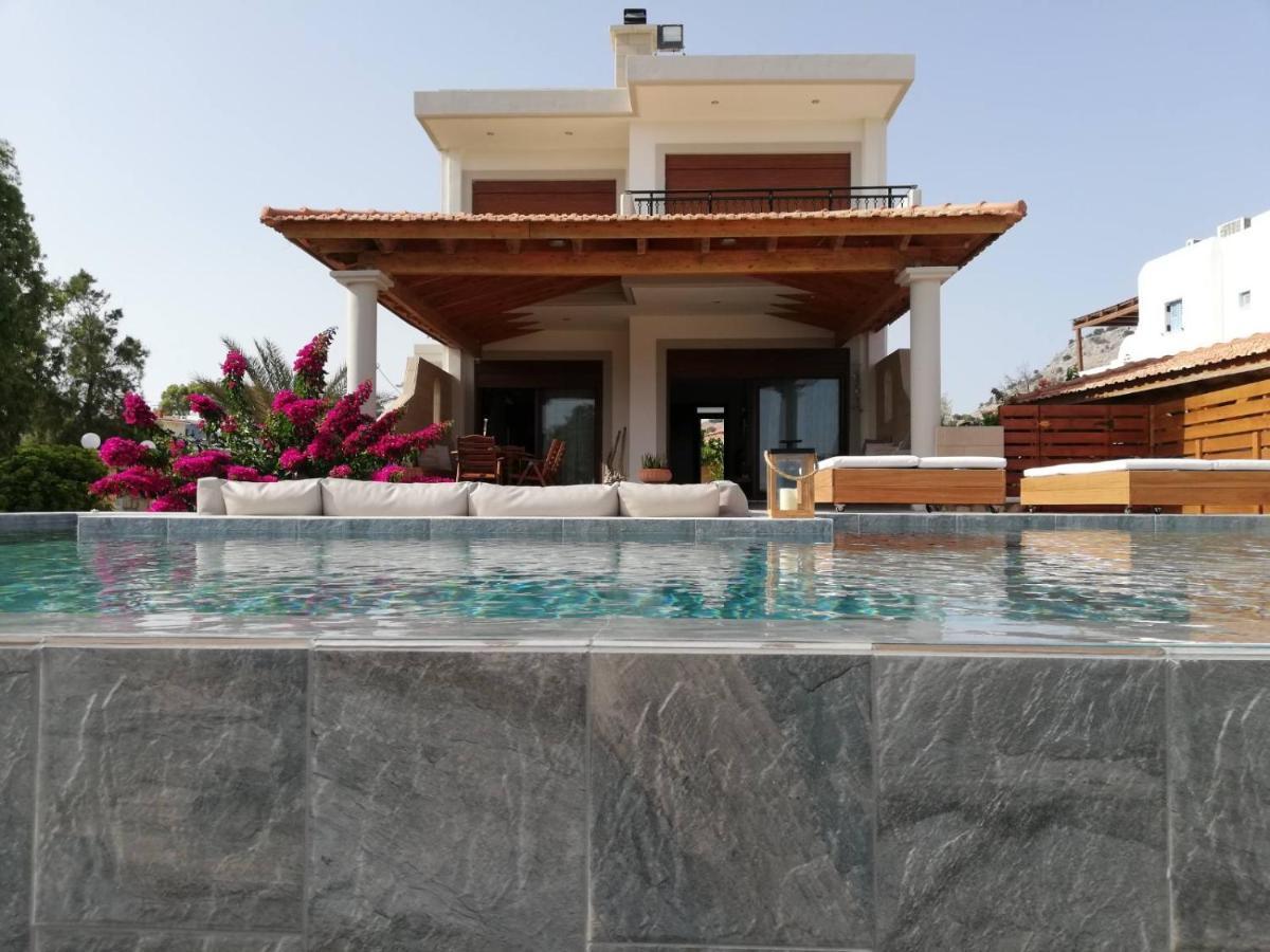 Villa Del Nonno Lardos Bagian luar foto