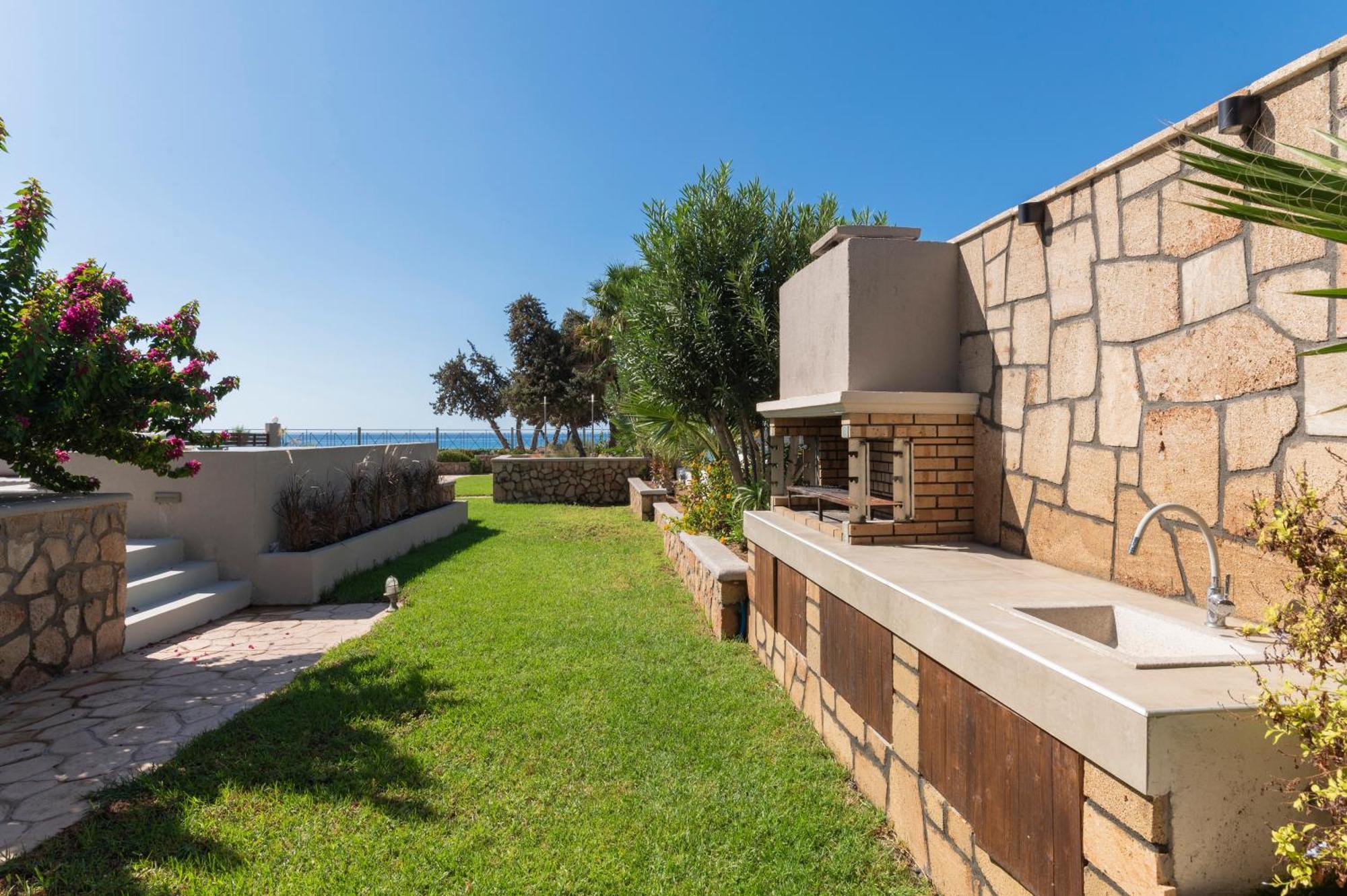 Villa Del Nonno Lardos Bagian luar foto